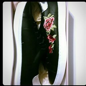 Embroidered rose sneakers